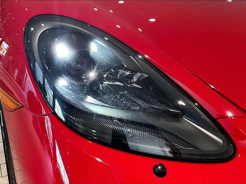 Used 2024 Porsche 718 Cayman GTS image 15
