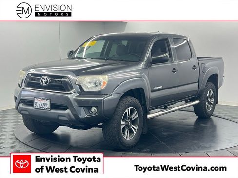 Used 2015 Toyota Tacoma PreRunner w/ SR5 Package RWD image 1