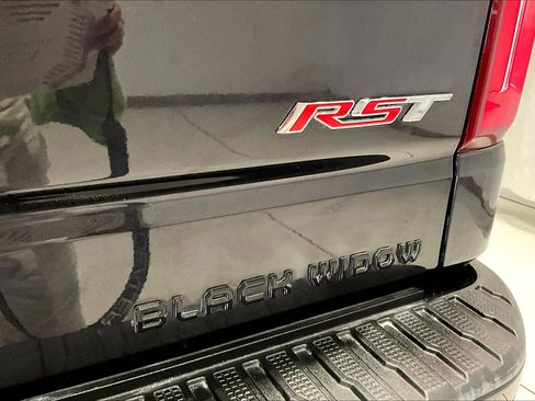 Used 2022 Chevrolet Silverado 1500 RST image 25