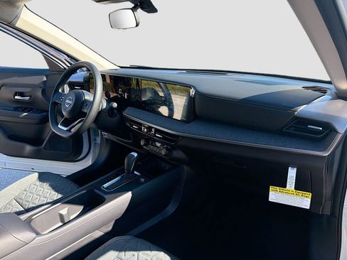 New 2026 Nissan Kicks SV image 29