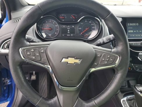 Used 2017 Chevrolet Cruze Premier image 16