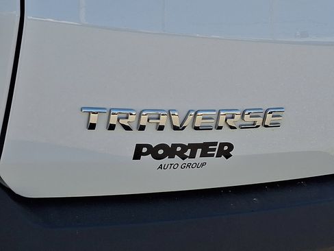 Certified 2023 Chevrolet Traverse LT w/ LT Premium Package image 32