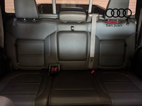 Used 2022 GMC Sierra 2500 Denali w/ Denali Black Diamond Edition image 38