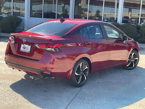 New 2025 Nissan Versa SR image 5