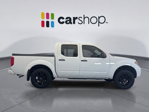 Used 2020 Nissan Frontier SV w/ Midnight Edition Floor Mats AWD/4WD image 6