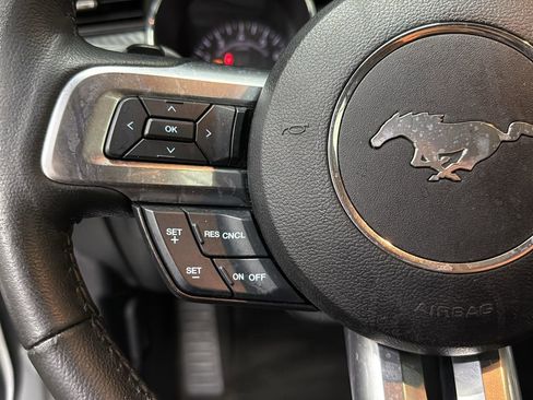 Used 2016 Ford Mustang Convertible image 17