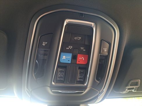 New 2025 Jeep Grand Cherokee L Laredo w/ Luxury Tech Group I image 25