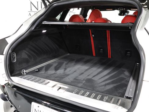 Used 2021 Aston Martin DBX AWD/4WD image 17