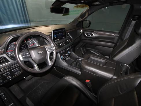 Used 2021 Chevrolet Tahoe Z71 w/ Z71 Signature Package image 2