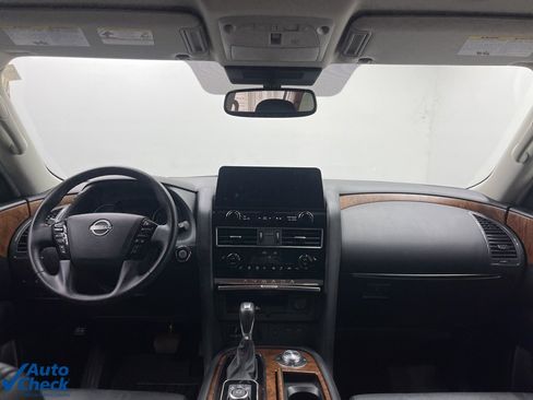 Used 2024 Nissan Armada SL w/ Captain's Chairs Package image 18