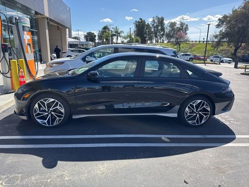 Used 2024 Hyundai Ioniq 6 SEL image 2