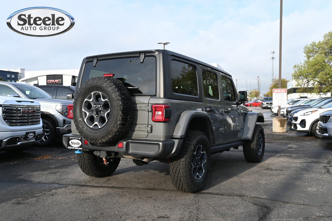 Used 2022 Jeep Wrangler Unlimited Rubicon 4xe w/ Cold Weather Group AWD/4WD image 5
