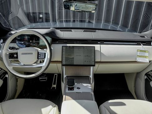 New 2026 Land Rover Range Rover Long Wheelbase SE AWD/4WD image 20