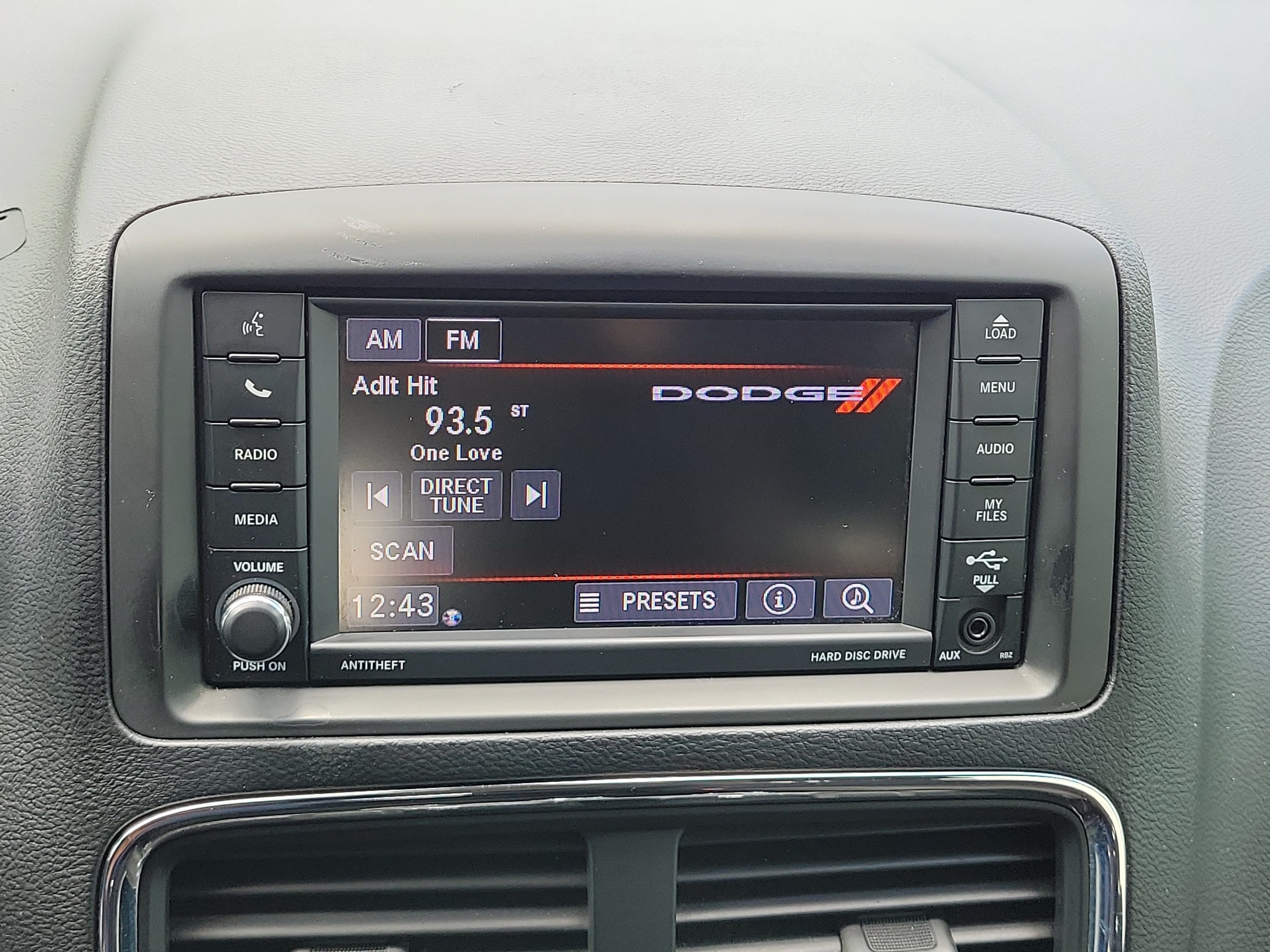 Used 2020 Dodge Grand Caravan SE FWD image 25
