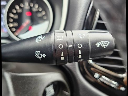 Used 2019 Jeep Compass Latitude image 17