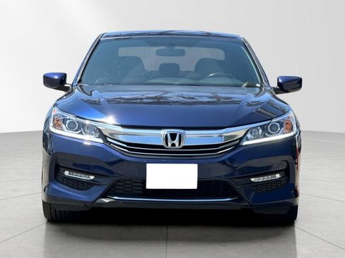 Used 2017 Honda Accord Sport image 8