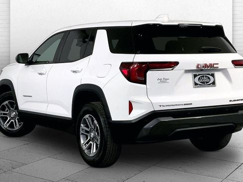 Used 2025 GMC Terrain Elevation AWD/4WD image 11