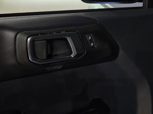 New 2025 Ford Bronco Badlands image 14