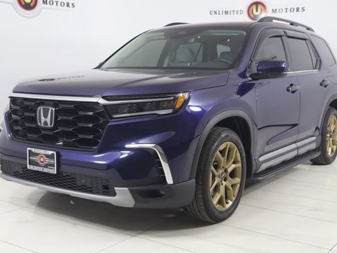 Used 2024 Honda Pilot Touring image 5