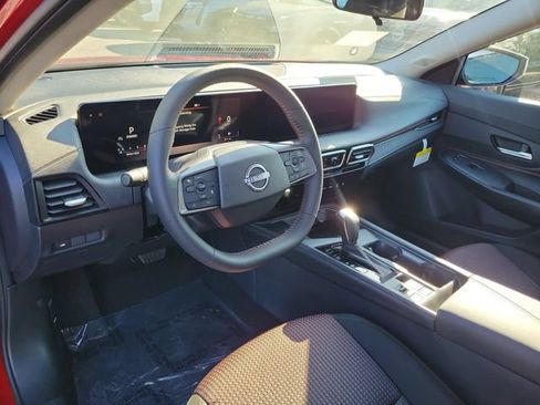 New 2026 Nissan Sentra SR w/ Floor Mat Package FWD image 14