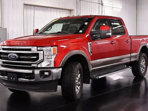 Used 2022 Ford F350 Lariat w/ Lariat Value Package image 3