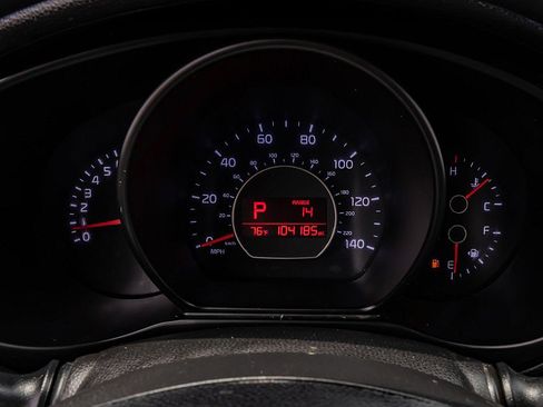 Used 2018 Kia Soul + FWD image 30
