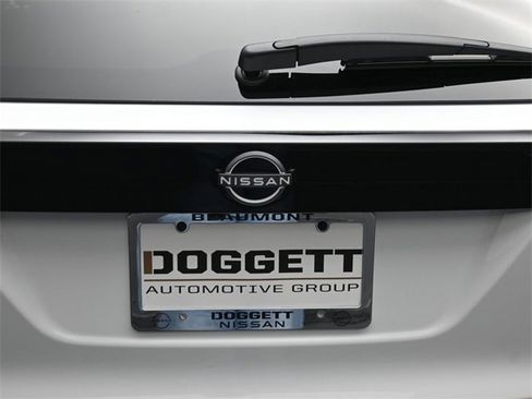 New 2026 Nissan Kicks SV image 12