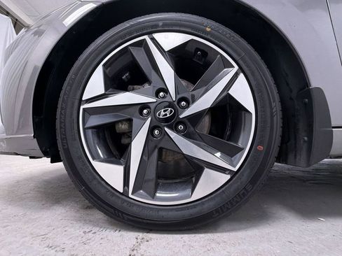 Used 2023 Hyundai Elantra Limited image 10