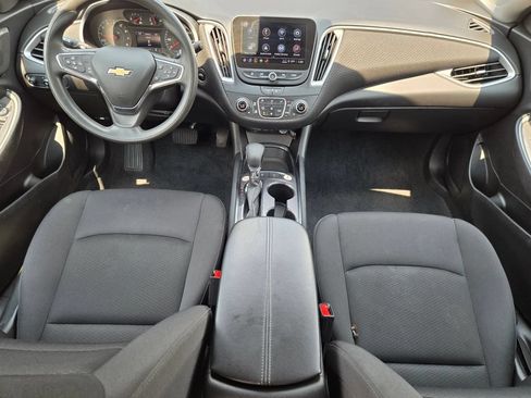 Used 2025 Chevrolet Malibu LT FWD image 14