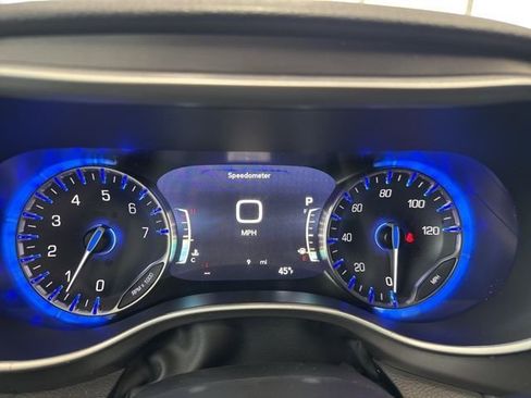 New 2026 Chrysler Pacifica Select AWD/4WD image 25