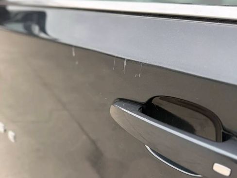Used 2018 Chevrolet Traverse LT AWD/4WD image 9
