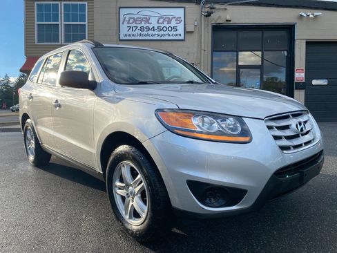 Used 2011 Hyundai Santa Fe GLS image 1