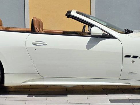 Used 2018 Maserati GranTurismo Sport RWD image 8