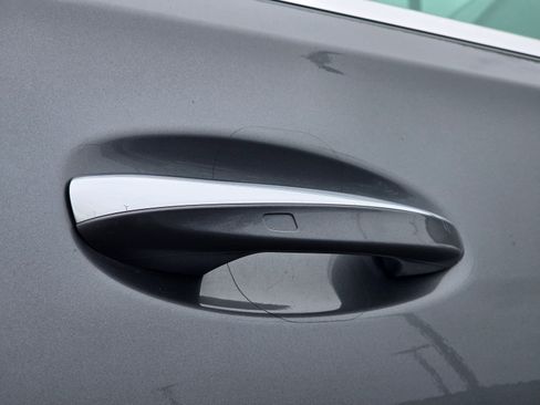 Used 2024 Mercedes-Benz GLS 450 4MATIC image 35