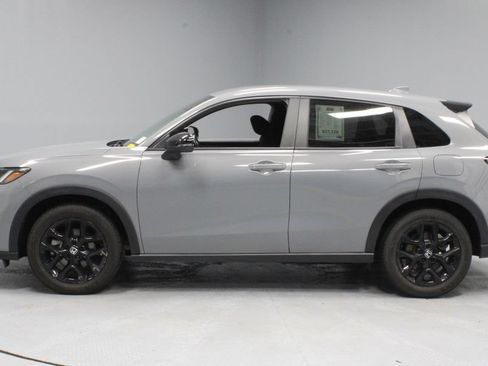 Used 2025 Honda HR-V Sport image 7