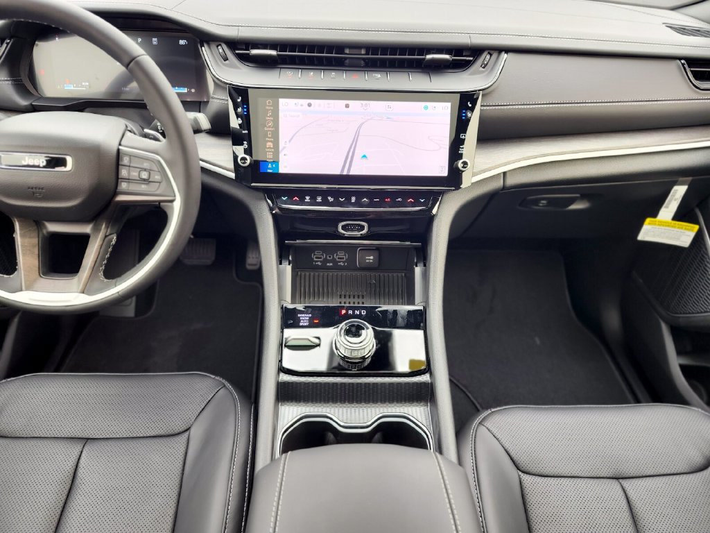 New 2026 Jeep Grand Cherokee Limited AWD/4WD image 14