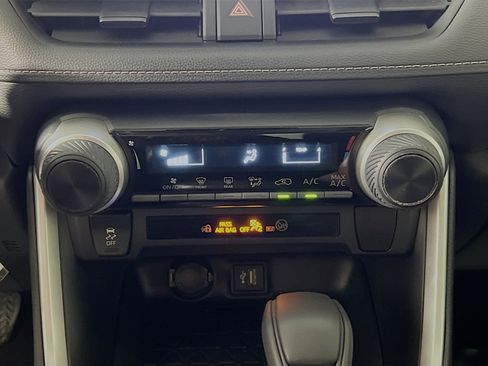 Used 2023 Toyota RAV4 LE image 25