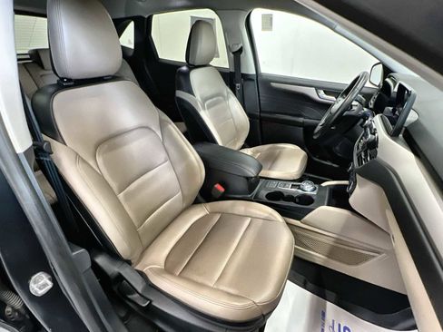 Used 2022 Ford Escape SEL w/ Technology Package image 25