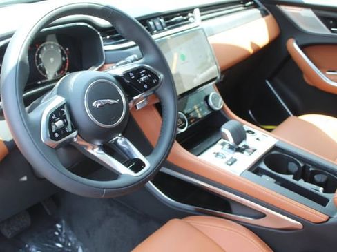 New 2026 Jaguar F-PACE R-Dynamic S image 11