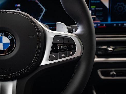 New 2026 BMW X7 xDrive40i w/ M Sport Package image 29