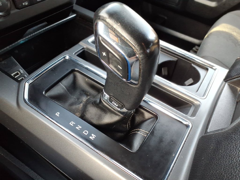 Used 2019 Ford F150 XLT w/ Equipment Group 302A Luxury AWD/4WD image 19