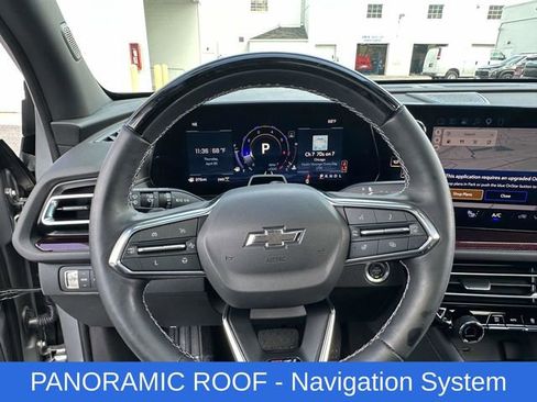 Certified 2024 Chevrolet Traverse Z71 w/ Enhanced Driving Package AWD/4WD image 11