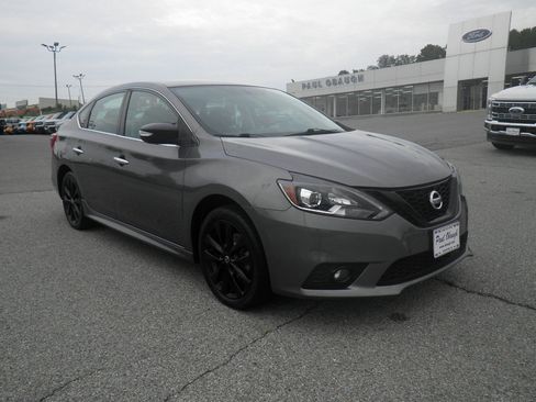 Used 2018 Nissan Sentra SR w/ Technology Package FWD image 1