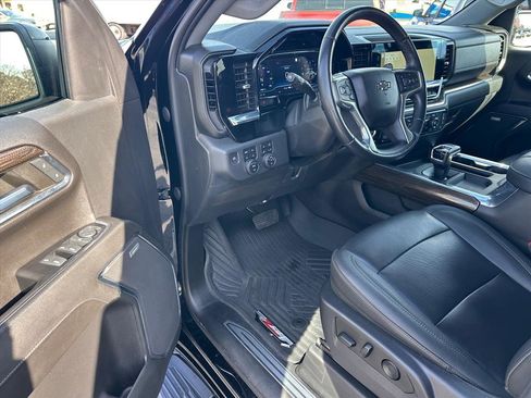 Used 2022 Chevrolet Silverado 1500 LT Trail Boss w/ LT Trail Boss Premium Package image 10