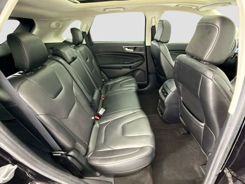 Used 2020 Ford Edge Titanium w/ Equipment Group 301A image 21