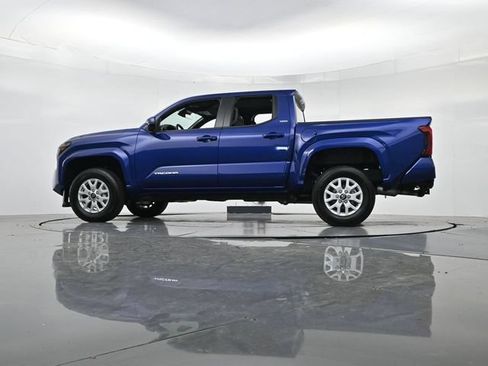 Used 2025 Toyota Tacoma SR5 RWD image 36