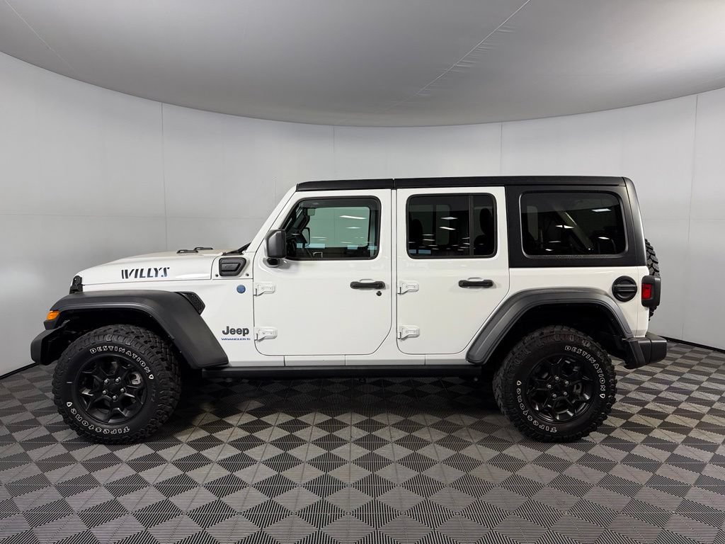 Used 2023 Jeep Wrangler Unlimited w/ 8.4" Radio Group AWD/4WD image 8