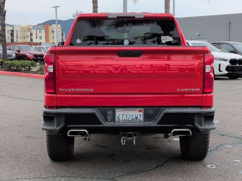 Used 2019 Chevrolet Silverado 1500 Custom Trail Boss w/ Custom Convenience Package image 9