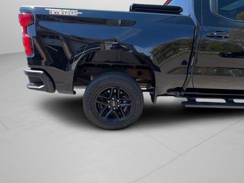 Used 2019 Chevrolet Silverado 1500 LT Trail Boss AWD/4WD image 33