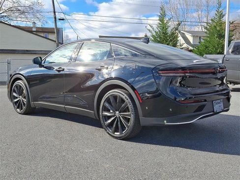 New 2025 Toyota Crown Nightshade image 7